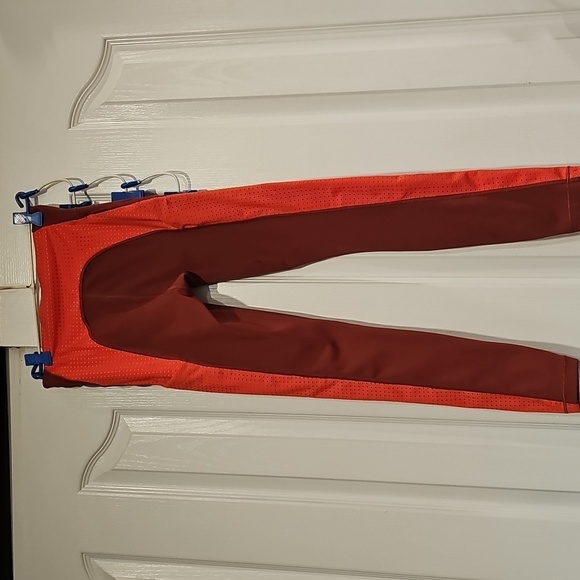 Athleta Ultimate Stash Pocket Colorblock Laser Cut 7/8 Tight Sz XXS EUC - Picture 8 of 15